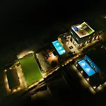 Semesterbostad Ferienvilla Grc Mit Infinity Pool By Interhome Zaboric
