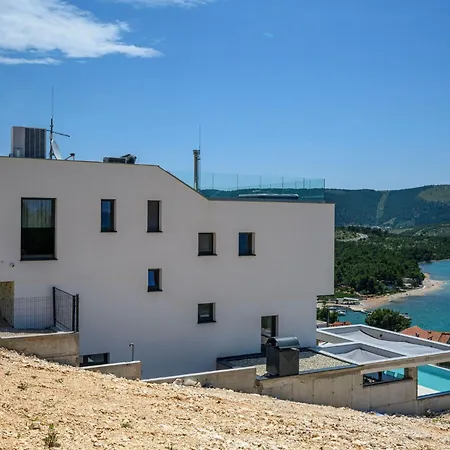 Ferienvilla Grc Mit Infinity Pool By Interhome Hébergement de vacances *