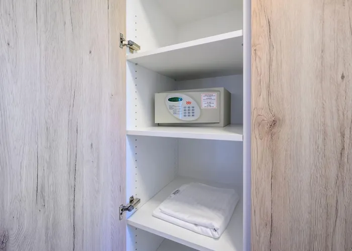 Ferienvilla Grc Mit Infinity Pool By Interhome *