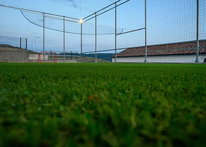 Ferienvilla Grc Mit Infinity Pool By Interhome