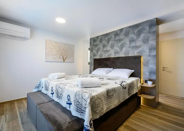 Ferienhaus Ferienvilla Grc Mit Infinity Pool By Interhome