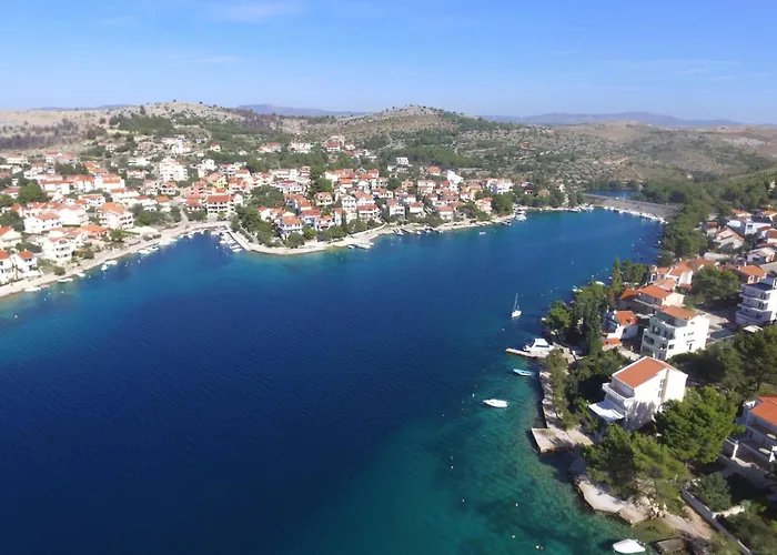 Ferienhaus Ferienvilla Grc Mit Infinity Pool By Interhome *